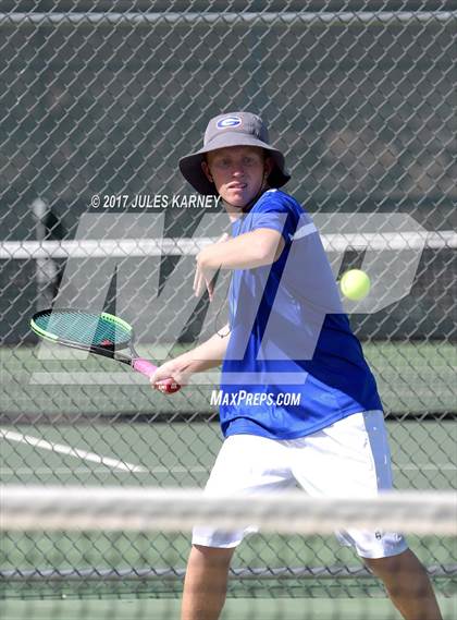 Thumbnail 3 in Bishop Gorman vs Spring Valley photogallery.