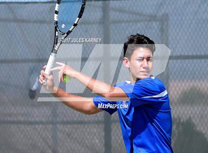 Thumbnail 2 in Bishop Gorman vs Spring Valley photogallery.