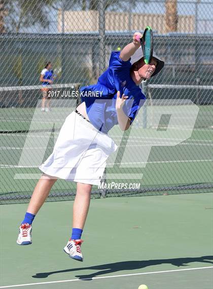 Thumbnail 2 in Bishop Gorman vs Spring Valley photogallery.