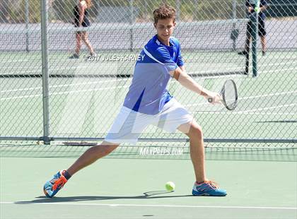 Thumbnail 3 in Bishop Gorman vs Spring Valley photogallery.