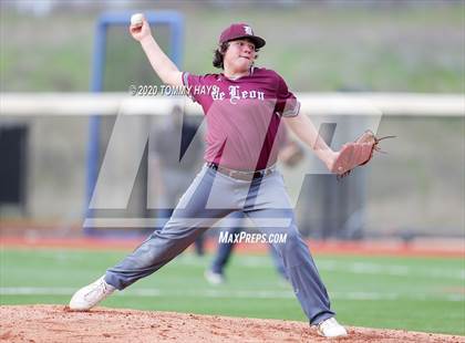 Thumbnail 3 in De Leon vs Brock (Lloyd Burton Memorial) photogallery.