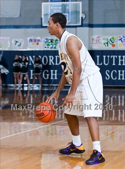 Thumbnail 3 in Fort Bend Baptist vs. Westbury Christian (TAPPS District 4-4A Basketball Tournament) photogallery.