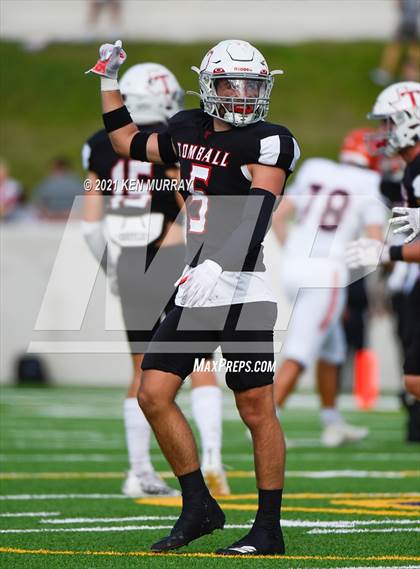 Thumbnail 1 in Bridgeland vs Tomball (6A Region II Area Playoff) photogallery.