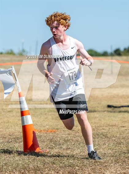 Thumbnail 3 in UIL 6A Boys Cross Country District 25 Finals photogallery.
