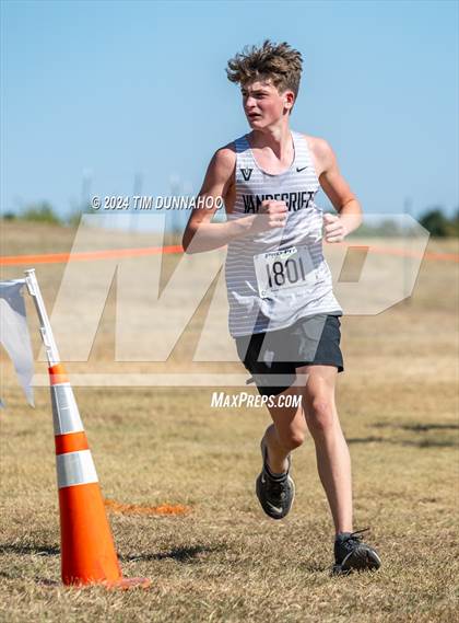 Thumbnail 1 in UIL 6A Boys Cross Country District 25 Finals photogallery.