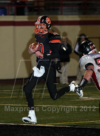 Thumbnail 3 in Clarion Area vs. Brockway (District IX Class A Semifinal) photogallery.