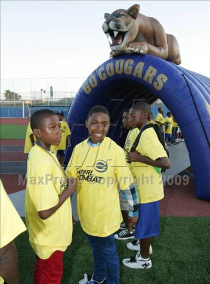 Thumbnail 2 in Lakewood @ Crenshaw photogallery.