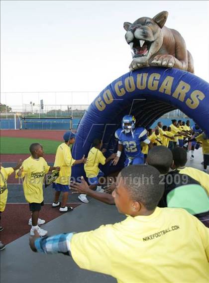 Thumbnail 2 in Lakewood @ Crenshaw photogallery.