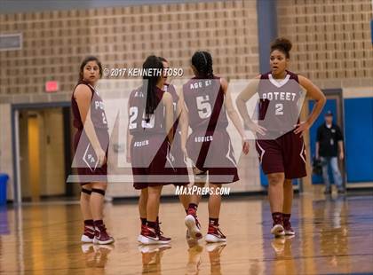 Thumbnail 1 in Devine vs. Poteet (UIL 4A Bi-District) photogallery.
