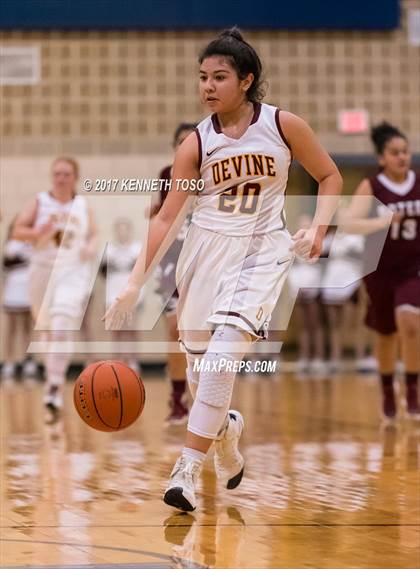 Thumbnail 2 in Devine vs. Poteet (UIL 4A Bi-District) photogallery.