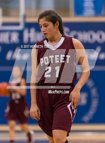 Thumbnail 1 in Devine vs. Poteet (UIL 4A Bi-District) photogallery.