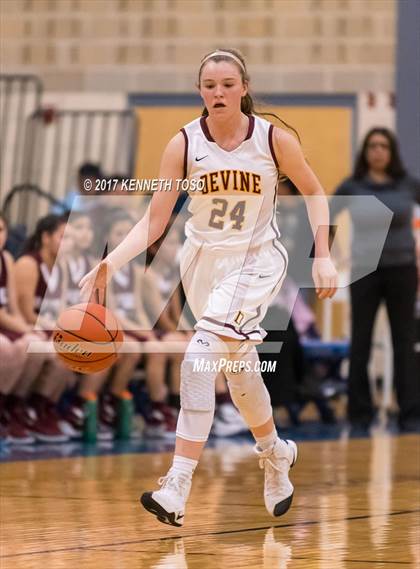 Thumbnail 1 in Devine vs. Poteet (UIL 4A Bi-District) photogallery.