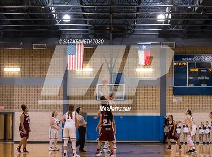 Thumbnail 1 in Devine vs. Poteet (UIL 4A Bi-District) photogallery.