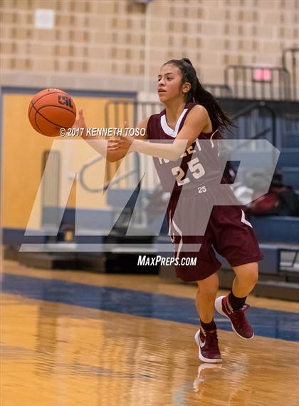 Thumbnail 1 in Devine vs. Poteet (UIL 4A Bi-District) photogallery.