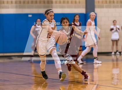 Thumbnail 2 in Devine vs. Poteet (UIL 4A Bi-District) photogallery.