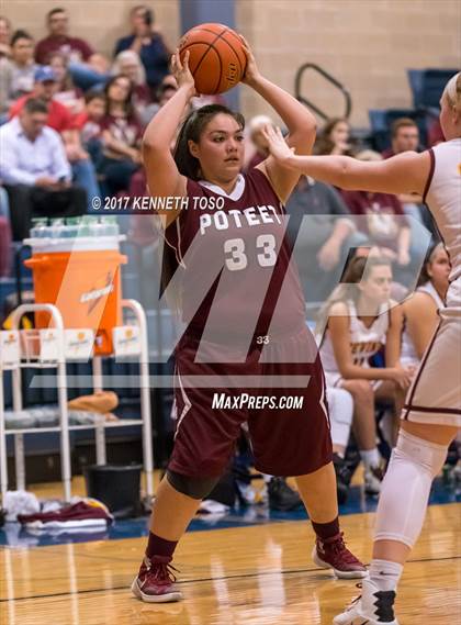Thumbnail 1 in Devine vs. Poteet (UIL 4A Bi-District) photogallery.