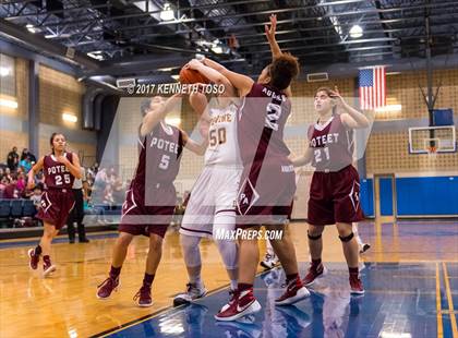 Thumbnail 3 in Devine vs. Poteet (UIL 4A Bi-District) photogallery.