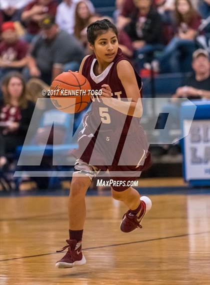 Thumbnail 2 in Devine vs. Poteet (UIL 4A Bi-District) photogallery.