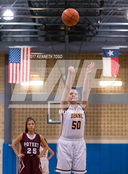 Thumbnail 1 in Devine vs. Poteet (UIL 4A Bi-District) photogallery.