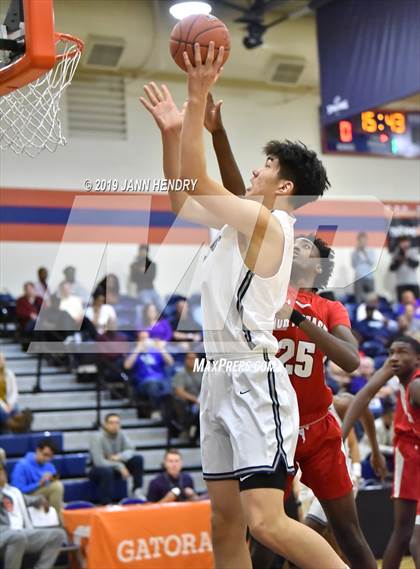 Thumbnail 1 in Sierra Canyon vs. Northeast (Tarkanian Classic) photogallery.