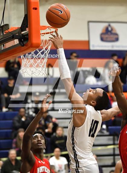 Thumbnail 1 in Sierra Canyon vs. Northeast (Tarkanian Classic) photogallery.