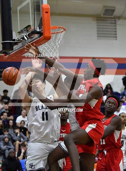 Thumbnail 1 in Sierra Canyon vs. Northeast (Tarkanian Classic) photogallery.