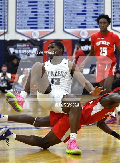 Thumbnail 2 in Sierra Canyon vs. Northeast (Tarkanian Classic) photogallery.
