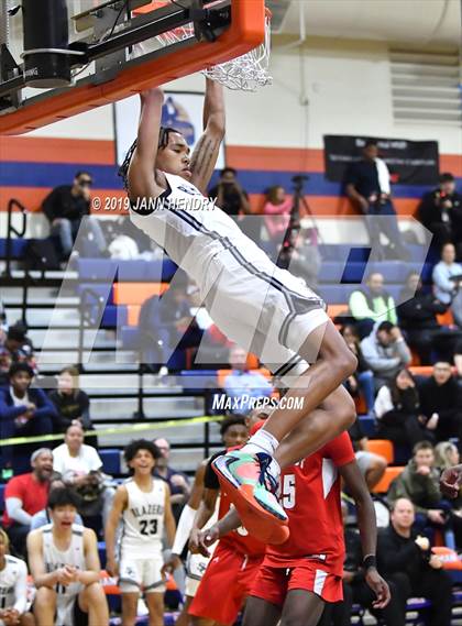 Thumbnail 1 in Sierra Canyon vs. Northeast (Tarkanian Classic) photogallery.