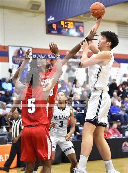 Thumbnail 3 in Sierra Canyon vs. Northeast (Tarkanian Classic) photogallery.