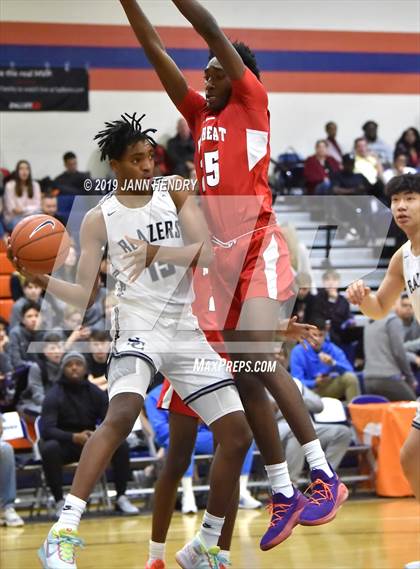 Thumbnail 2 in Sierra Canyon vs. Northeast (Tarkanian Classic) photogallery.
