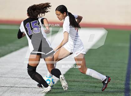 Thumbnail 3 in Harvard-Westlake vs. Carlsbad (CIF SS Open Division Semifinal) photogallery.