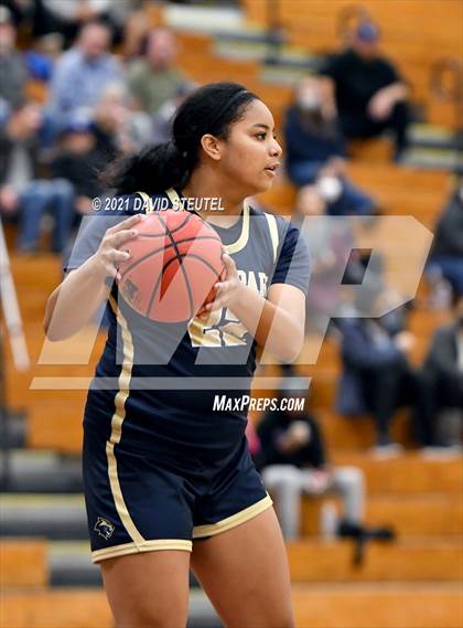 Thumbnail 1 in West Park vs. Oakmont (Nighthawk Christmas Classic) photogallery.