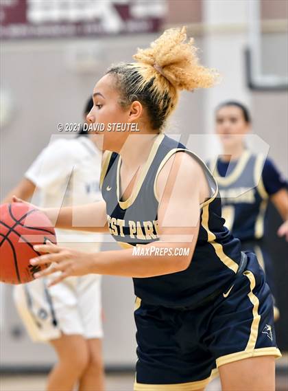 Thumbnail 1 in West Park vs. Oakmont (Nighthawk Christmas Classic) photogallery.