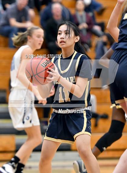 Thumbnail 2 in West Park vs. Oakmont (Nighthawk Christmas Classic) photogallery.