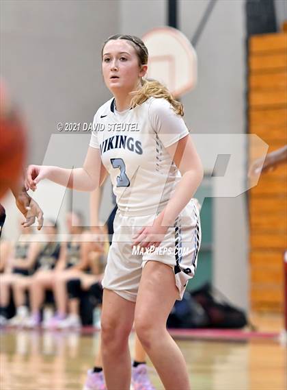 Thumbnail 3 in West Park vs. Oakmont (Nighthawk Christmas Classic) photogallery.
