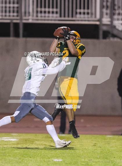 Thumbnail 3 in Kingsburg vs. Hoover (CIF CS D3 Opening Round) photogallery.
