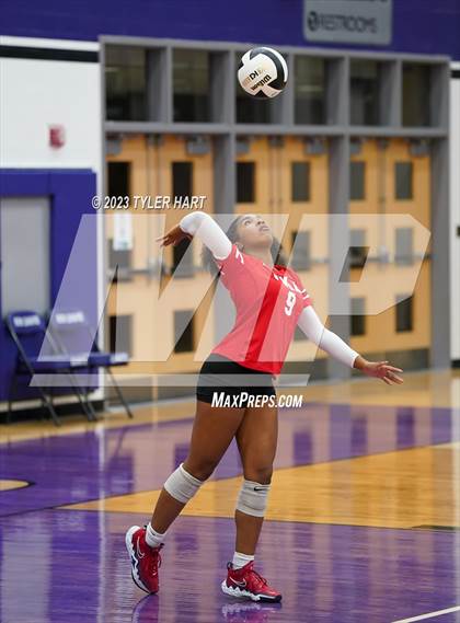 Thumbnail 2 in Pike @ Ben Davis photogallery.