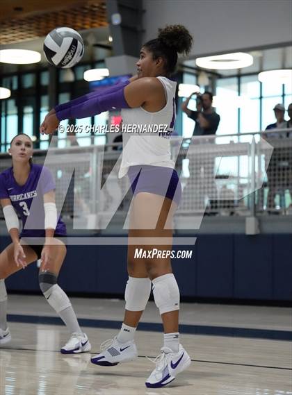 Thumbnail 2 in East View vs Klein Cain (Legends Invitational) photogallery.