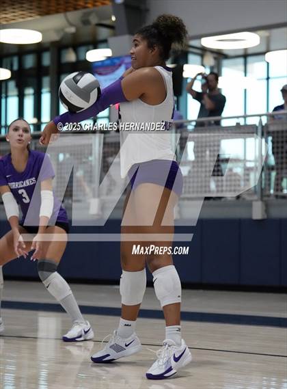 Thumbnail 1 in East View vs Klein Cain (Legends Invitational) photogallery.