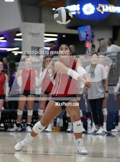 Thumbnail 2 in East View vs Klein Cain (Legends Invitational) photogallery.