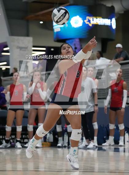 Thumbnail 3 in East View vs Klein Cain (Legends Invitational) photogallery.