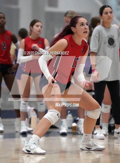 Thumbnail 2 in East View vs Klein Cain (Legends Invitational) photogallery.