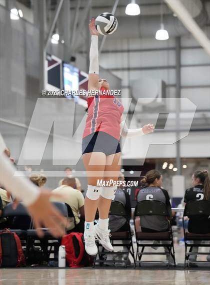 Thumbnail 1 in East View vs Klein Cain (Legends Invitational) photogallery.