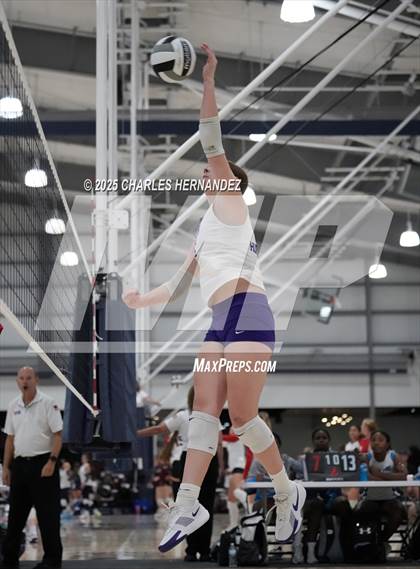 Thumbnail 1 in East View vs Klein Cain (Legends Invitational) photogallery.