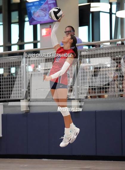 Thumbnail 2 in East View vs Klein Cain (Legends Invitational) photogallery.