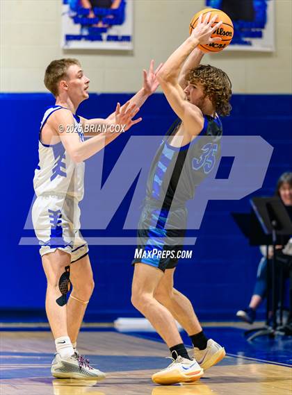 Thumbnail 3 in Bakersfield @ Cotter photogallery.