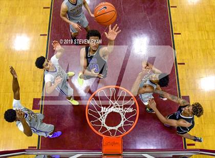 Thumbnail 3 in IMG Academy vs. Montverde Academy (GEICO National Tournament Semifinal) photogallery.