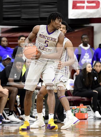 Thumbnail 3 in IMG Academy vs. Montverde Academy (GEICO National Tournament Semifinal) photogallery.