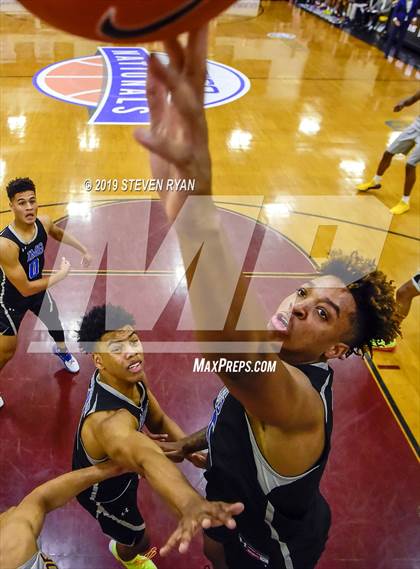 Thumbnail 3 in IMG Academy vs. Montverde Academy (GEICO National Tournament Semifinal) photogallery.