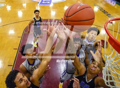 Thumbnail 1 in IMG Academy vs. Montverde Academy (GEICO National Tournament Semifinal) photogallery.